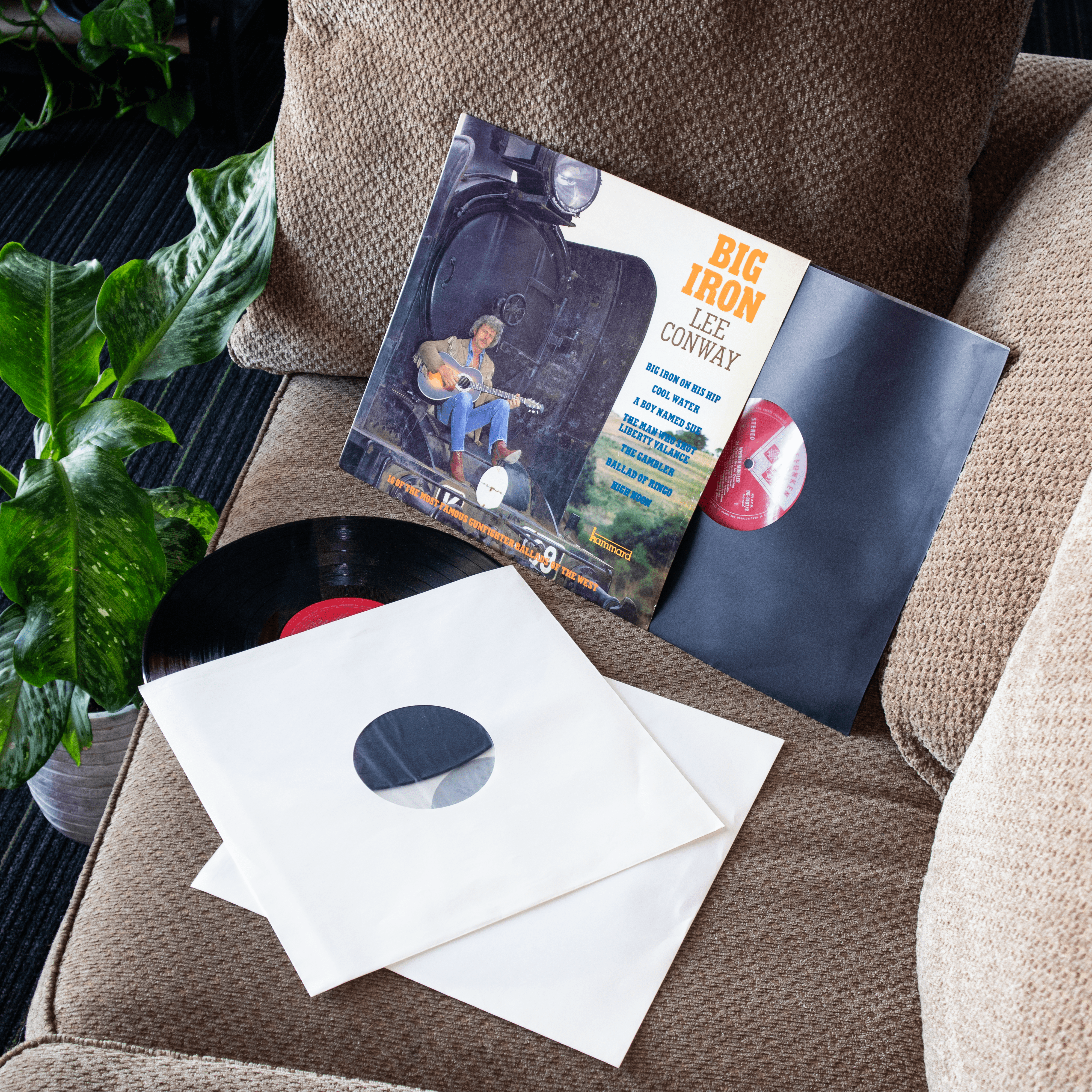 12" Vinyl Record Inner Sleeves Poly Lined Kraft Paper Pack of 25 – close-up detail, vinyl record storage