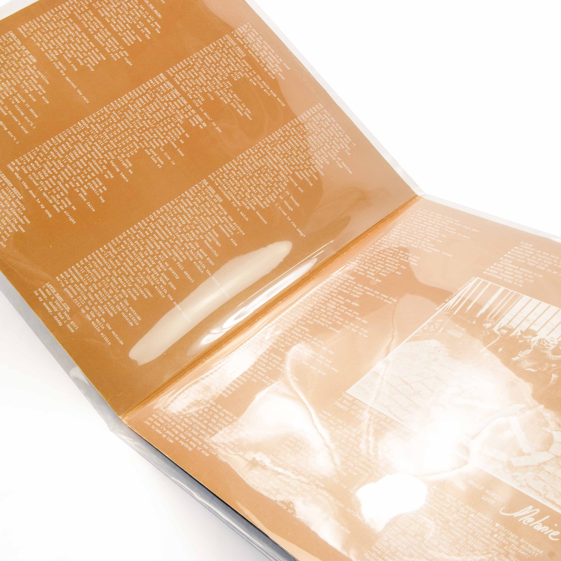 High-clarity polypropylene vinyl sleeve with anti-static, anti-scratch surface for gatefold LP protection.