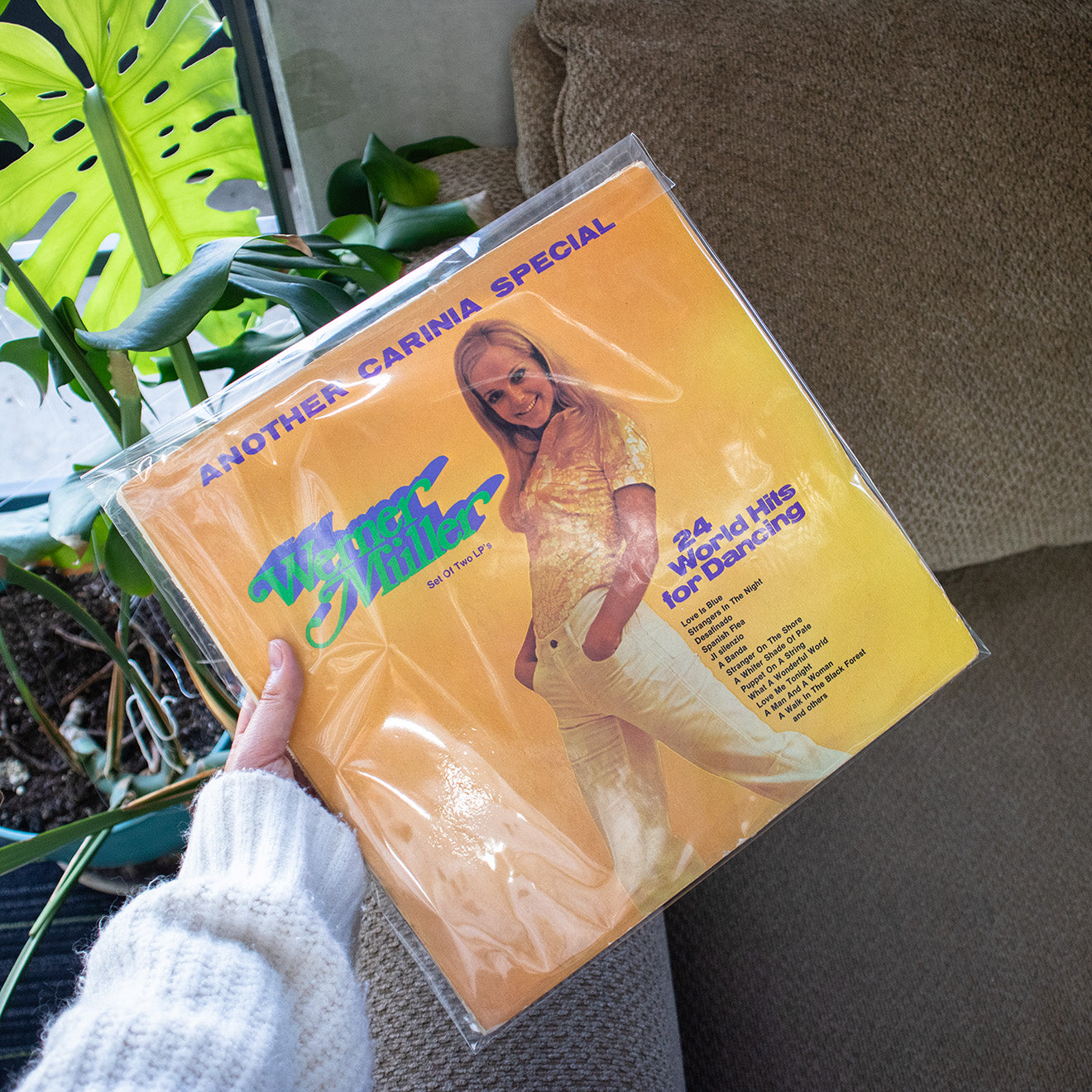 B-Grade // 7"/ 45 RPM Vinyl Record Super Deluxe Outer Sleeves (Resealable Flap)