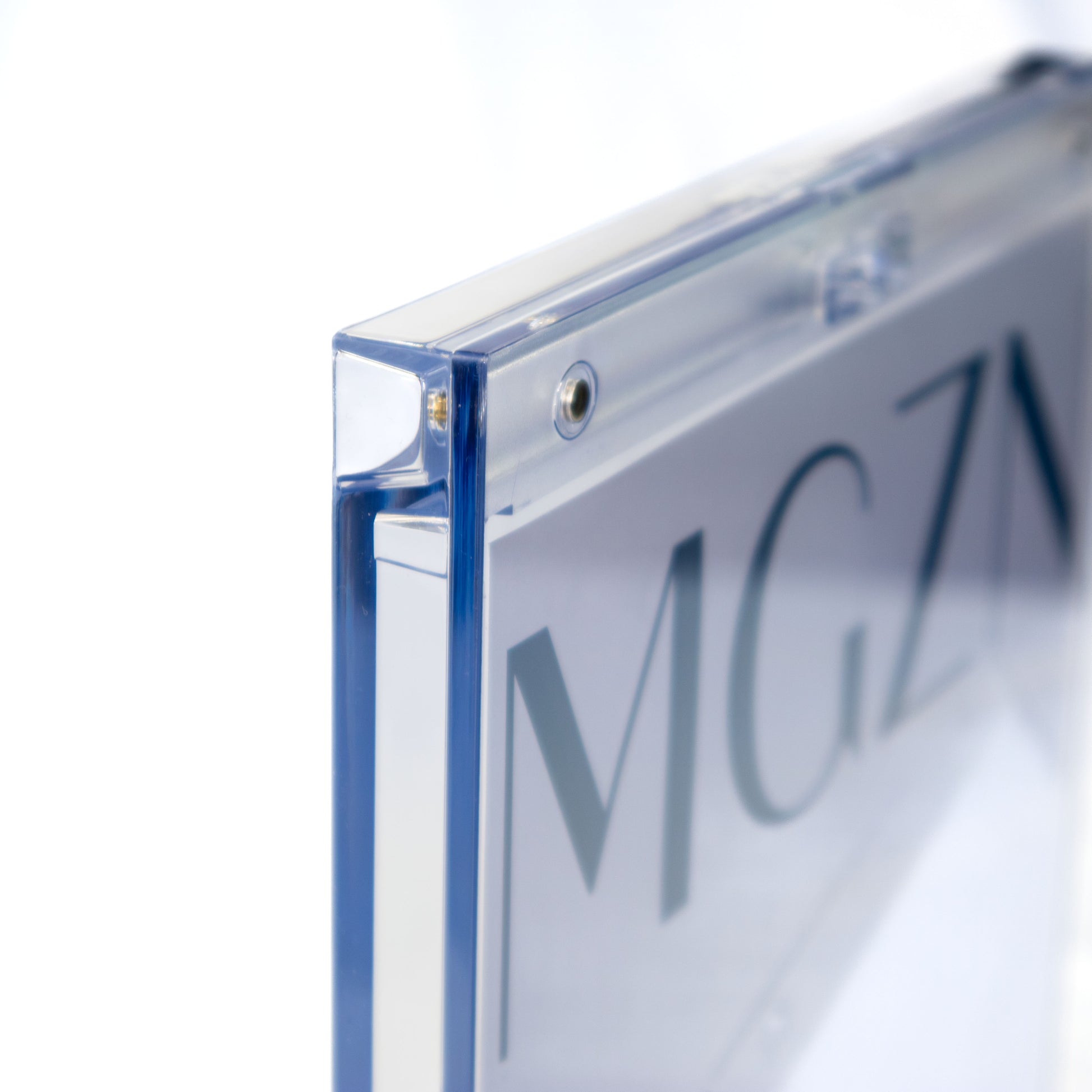 Magazine Magnetic Holder – side profile, magazine storage