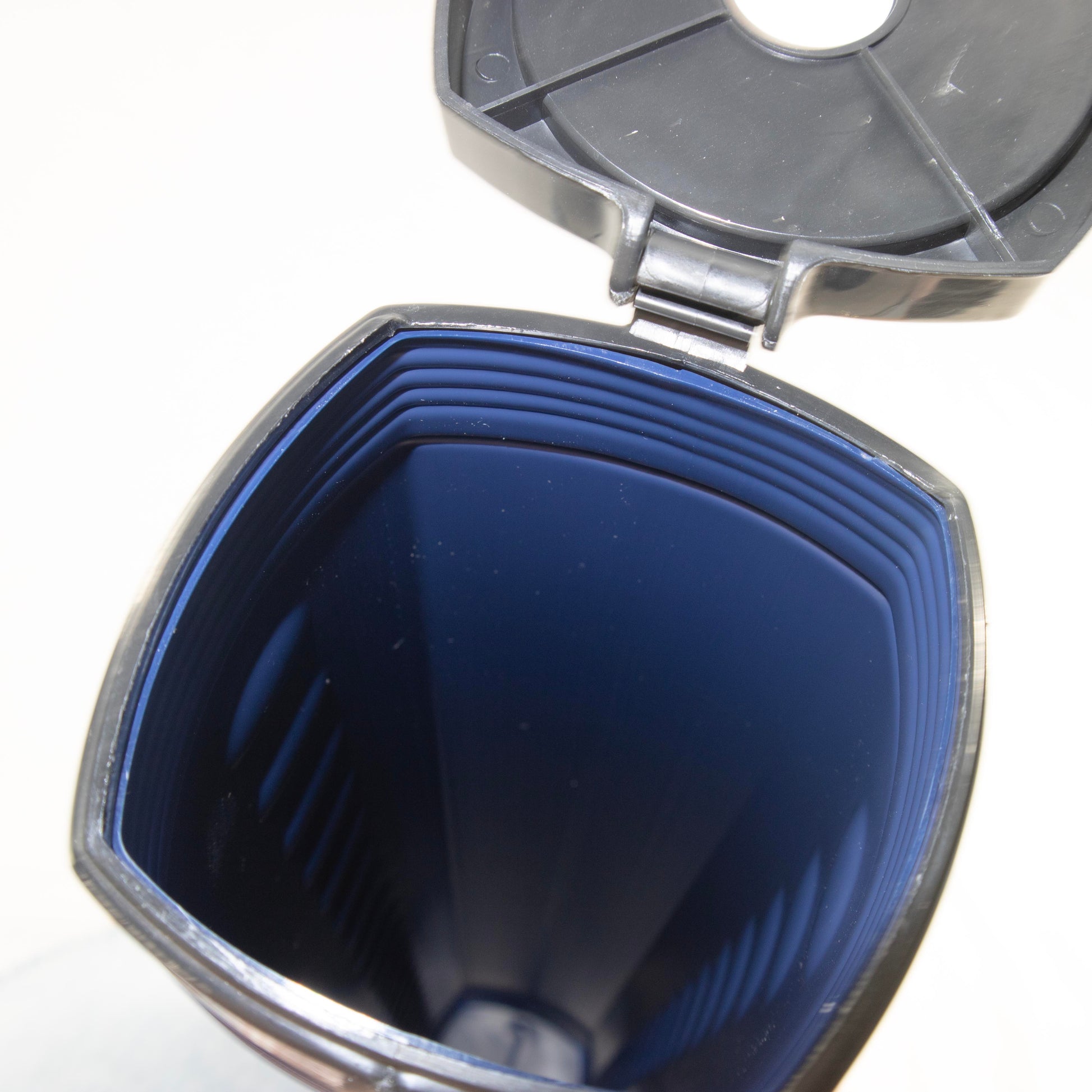 Poster storage tube with secure cap and protective casing