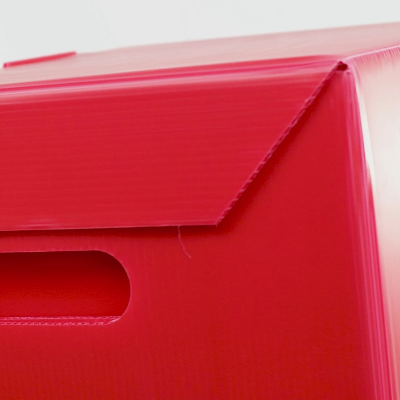 A4 archive box with a lid, designed for efficient document storage and protection.